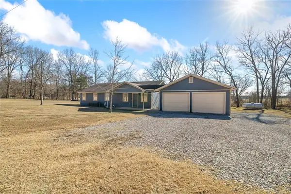 524 W Cedar Lane, Diamond City, AR 72644