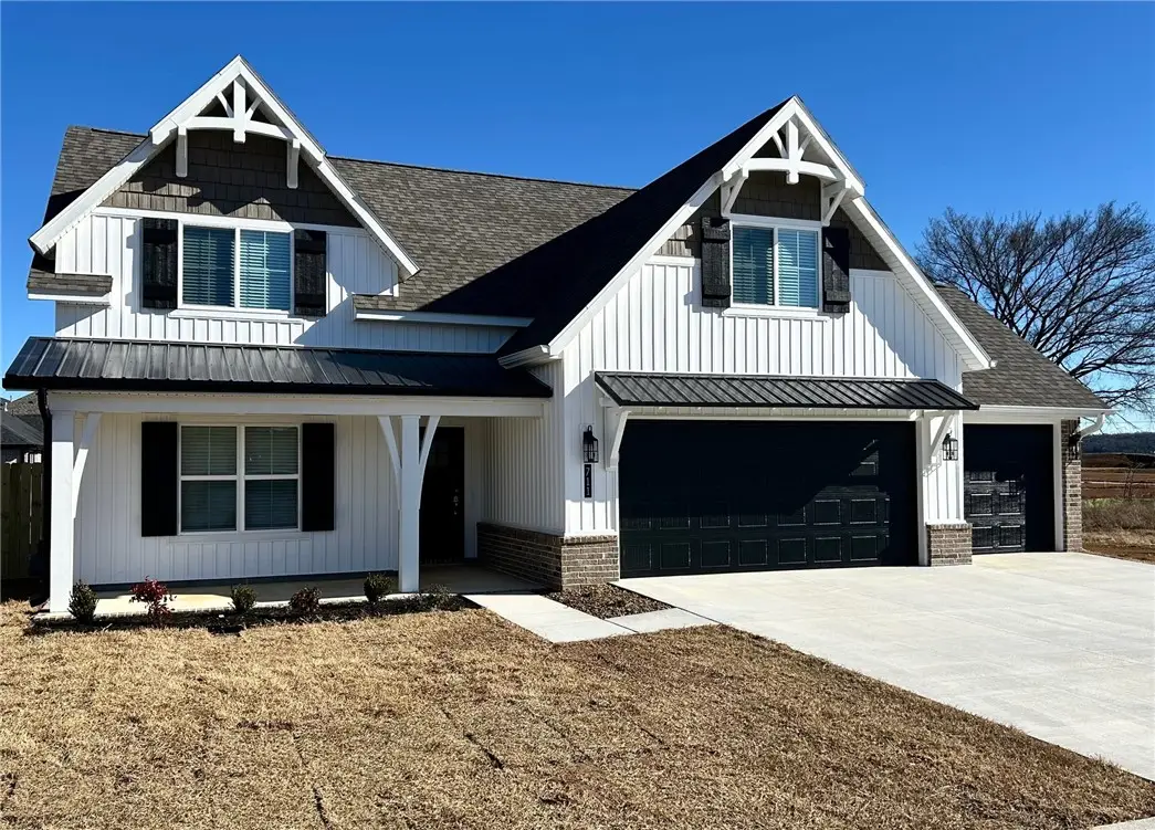711 S Baggett Street, Prairie Grove, AR 72753 - Image #1