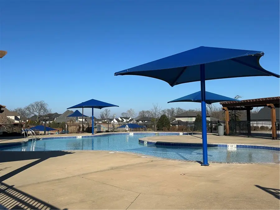 8604 W Feathered Nest Run, Rogers, AR 72713 - Image #3