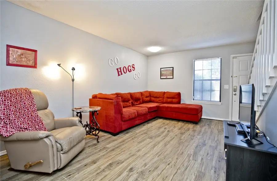 1370 N Oakland Avenue #7, Fayetteville, AR 72703 - Image #2