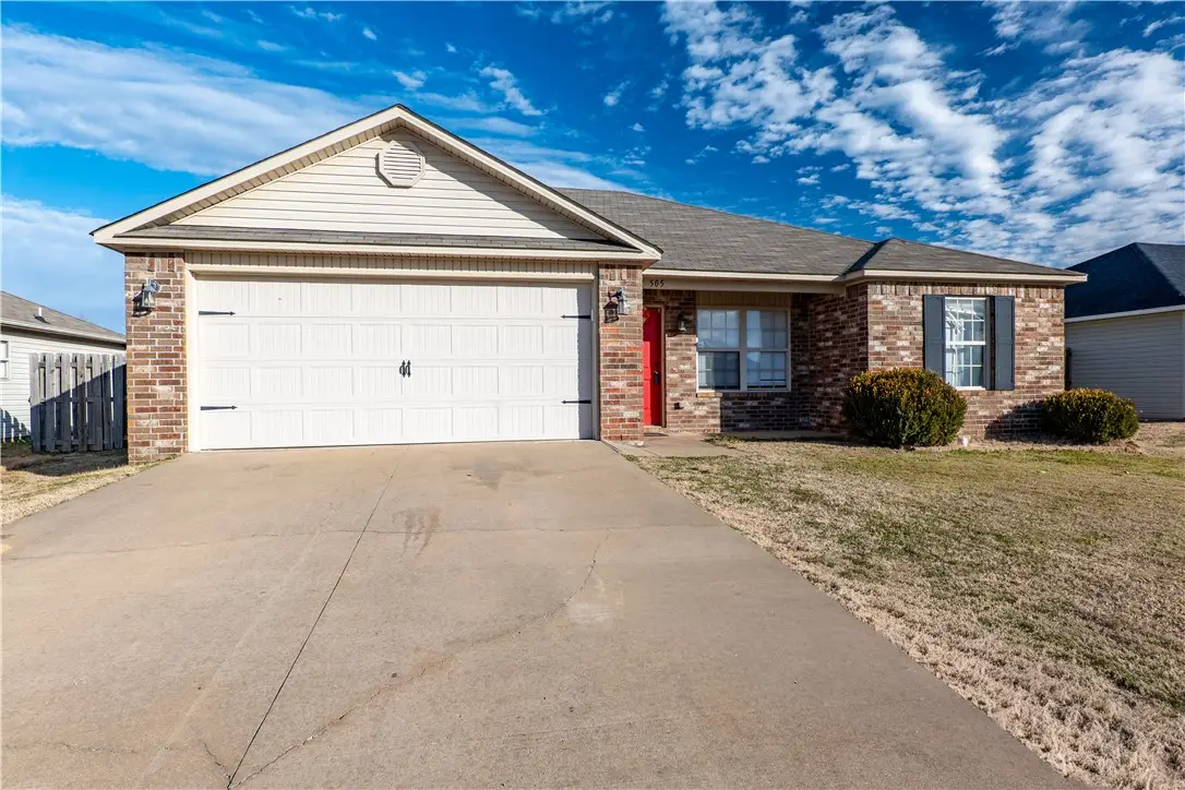 505 W Broadway Street, Rogers, AR 72758 - Image #1