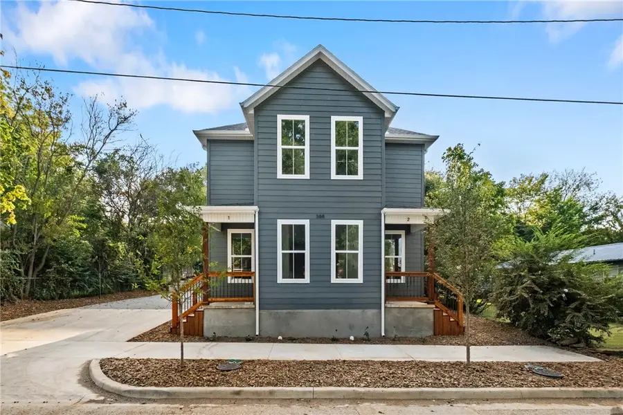 588 S Willow Avenue #2, Fayetteville, AR 72701 - Image #2