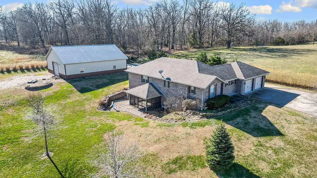 10309 Mcgruder Boulevard, Cassville, MO 65625 - Image #1