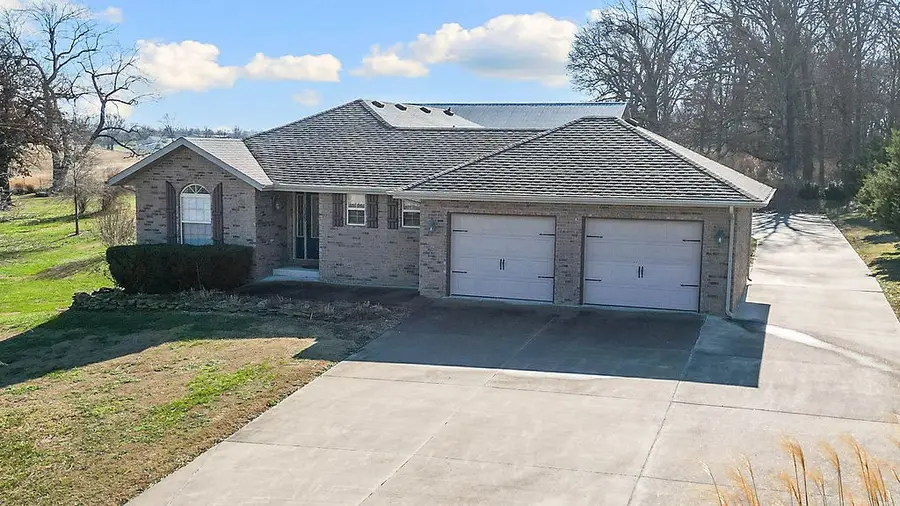 10309 Mcgruder Boulevard, Cassville, MO 65625 - Image #2
