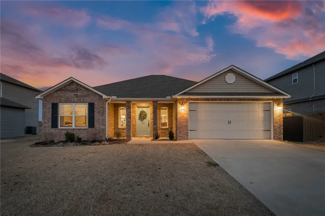 626 Woodcreek Loop, Lowell, AR 72745 - Image #1