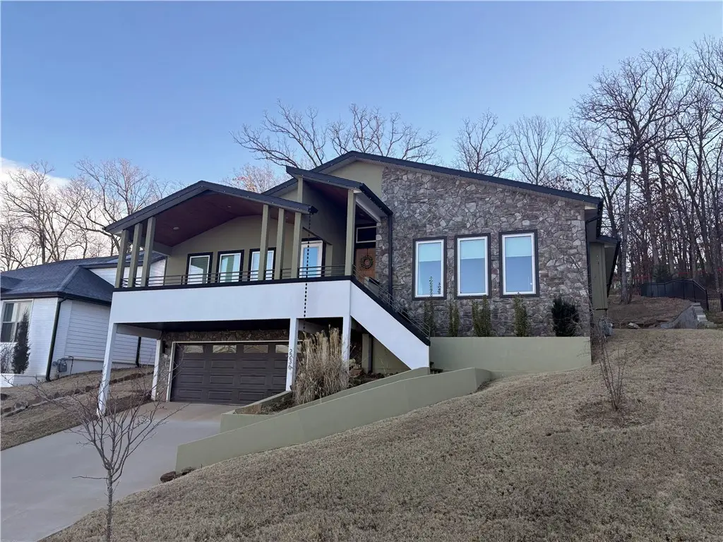 2236 N Marks Mill Lane, Fayetteville, AR 72703 - Image #1