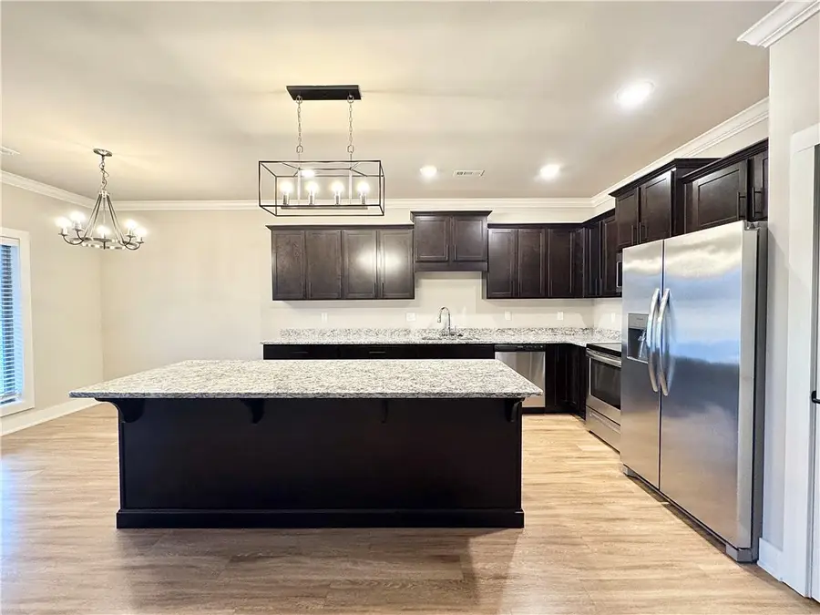 812 NE Heights Lane, Bentonville, AR 72712 - Image #2