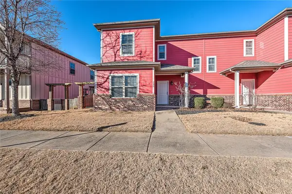 753 N Wordsworth Lane, Fayetteville, AR 72704