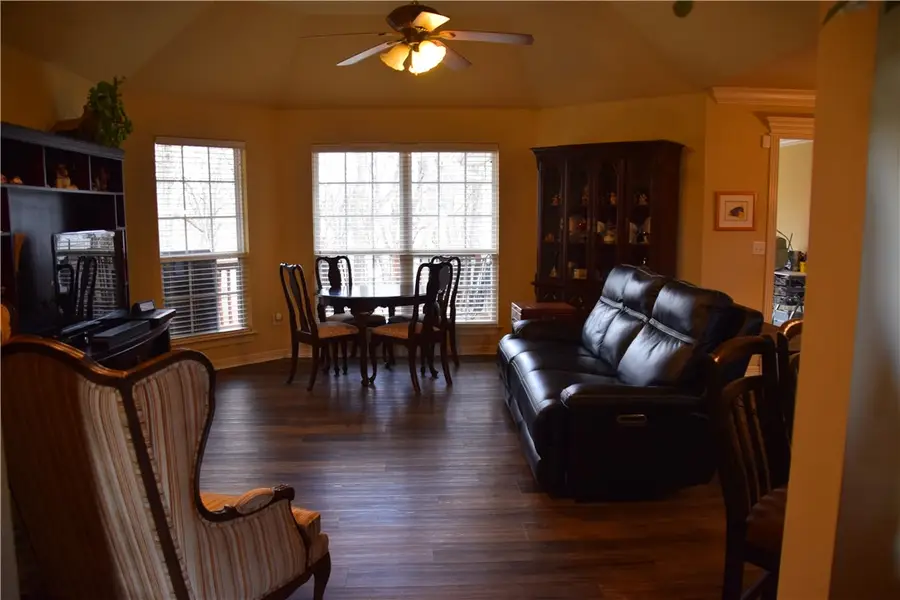 4946 W Waverly Road, Fayetteville, AR 72704 - Image #2