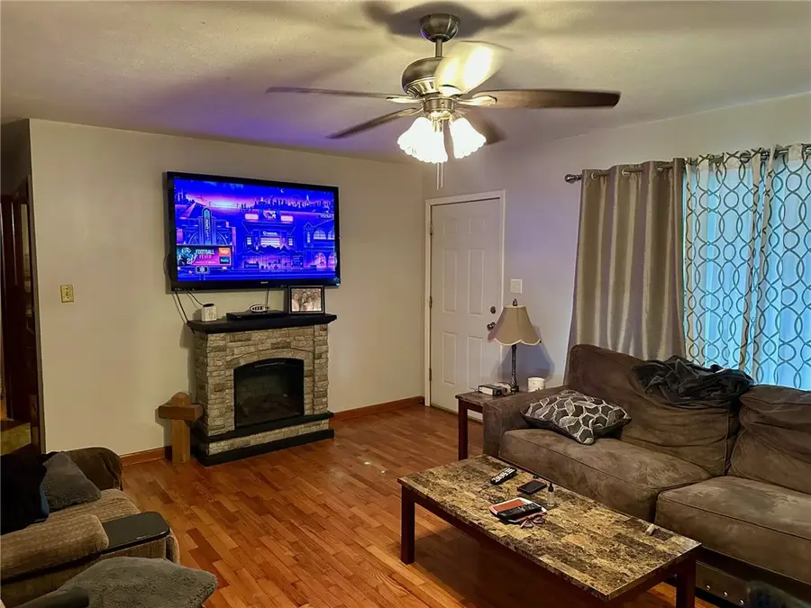 308 E Cleveland Street, Prairie Grove, AR 72753 - Image #3