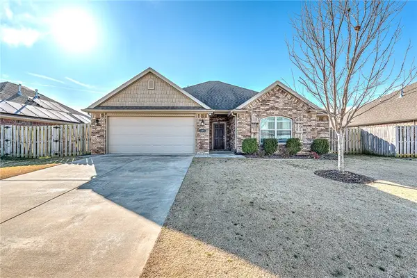 408 W Laurel Avenue, Rogers, AR 72758