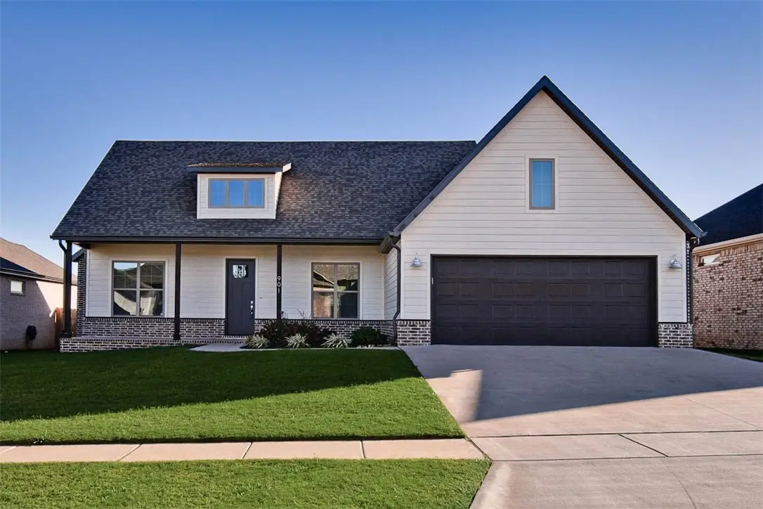 901 Petit Jean Street, Prairie Grove, AR 72753 - Image #1