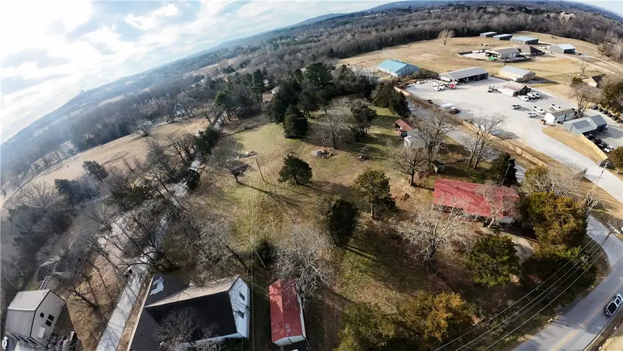 4070 N Old Wire Road, Fayetteville, AR 72703 - Image #2