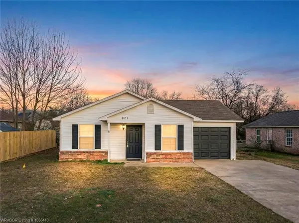 821 S 39th Street, Van Buren, AR 72956