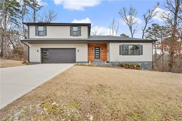 3 S Kinver Lane, Bella Vista, AR 72714