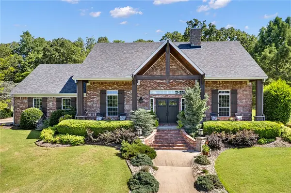 11609 Mountain Spring Drive, Fayetteville, AR 72701