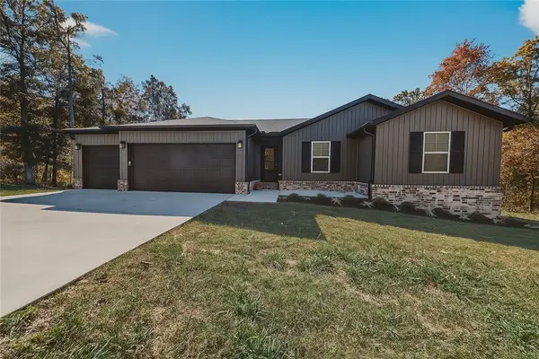 11 Kirkliston Lane, Bella Vista, AR 72715