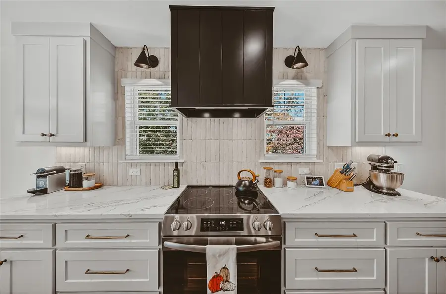 11 Kirkliston Lane, Bella Vista, AR 72715 - #2