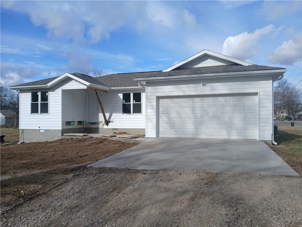 100 W 7th Street, Green Forest, AR 72638 - Image #1