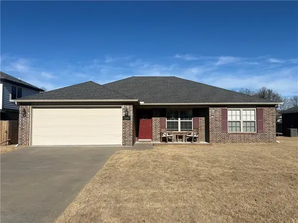 3280 Laurel Spring Cove, Springdale, AR 72762