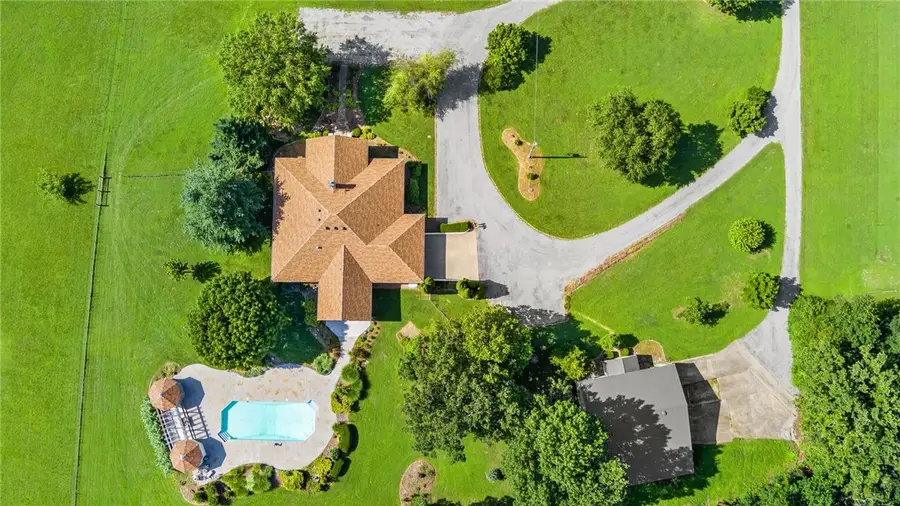 15901 Mt Olive Road, Gravette, AR 72736 - Image #3