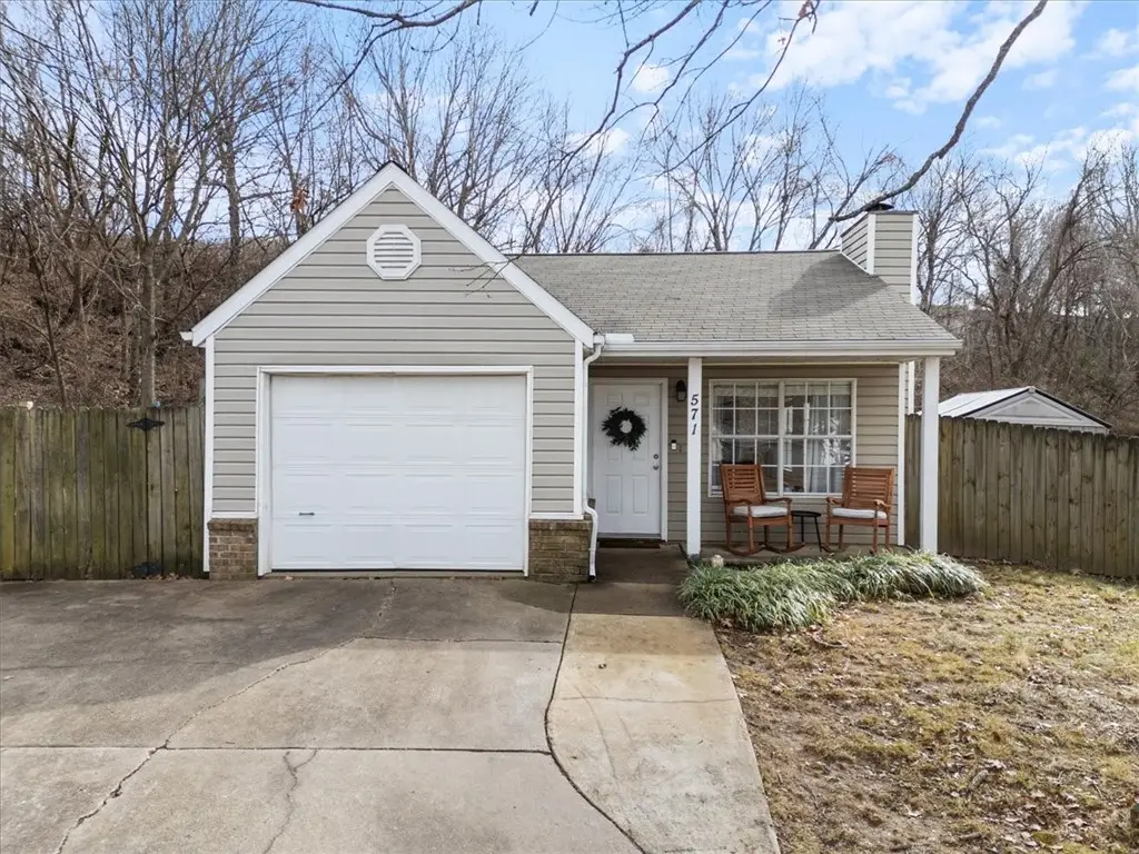 571 E Evergreen Lane, Fayetteville, AR 72703 - Image #1