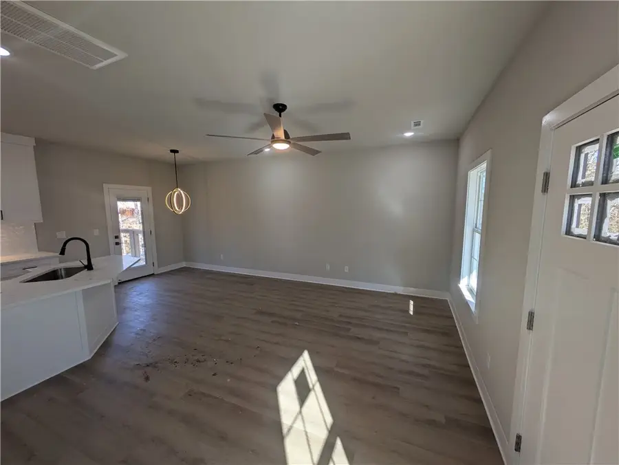 7 Smalley Lane, Bella Vista, AR 72715 - Image #2