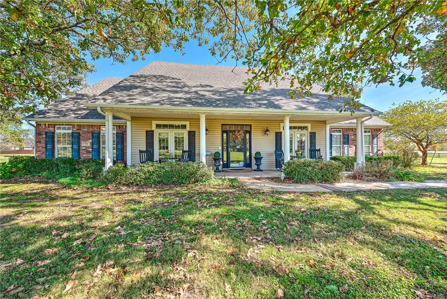 726 S Bausinger Road, Tontitown, AR 72762 - Image #2