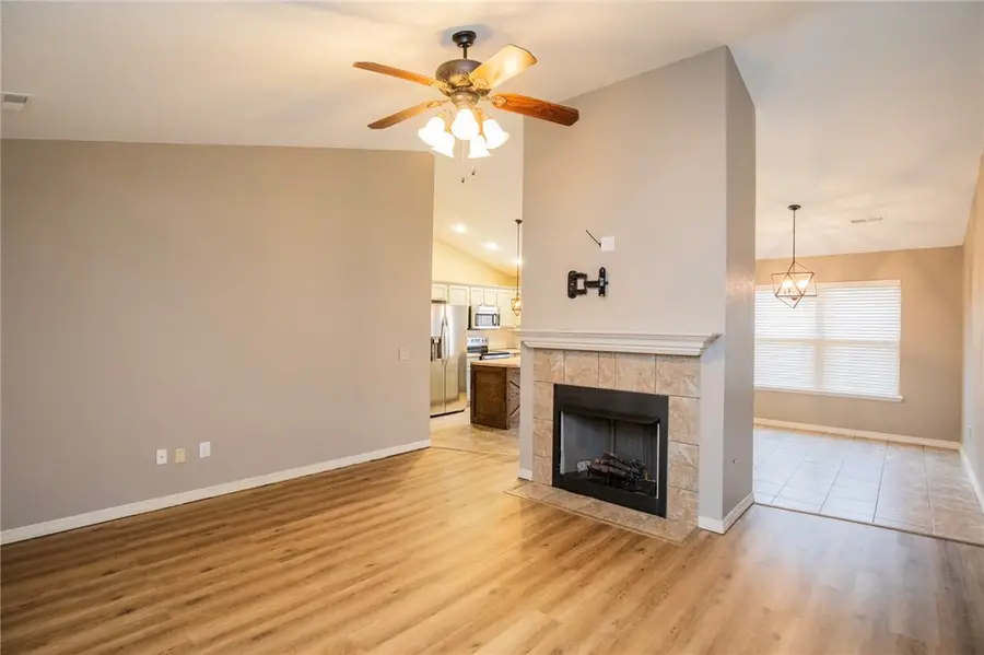 11 Fowey Lane, Bella Vista, AR 72714 - Image #2