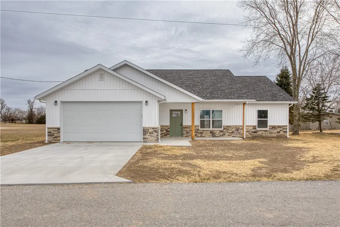 117 N Janice Street, Goodman, MO 64843 - Image #1