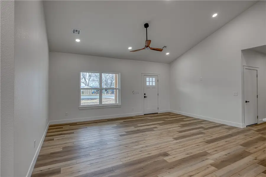 117 N Janice Street, Goodman, MO 64843 - Image #3