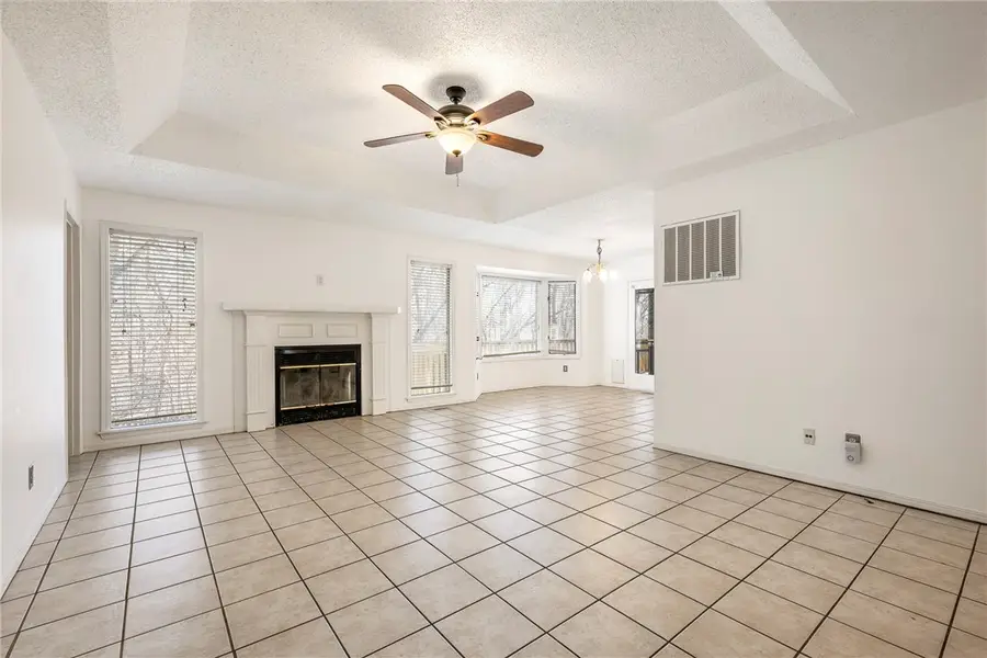 7 Haslingden Lane, Bella Vista, AR 72715 - #2