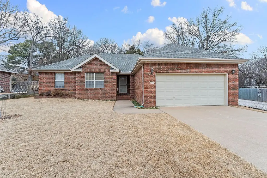 612 E Ash Street, Fayetteville, AR 72703 - Image #1