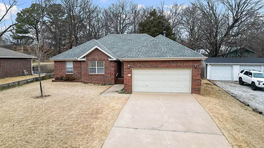 612 E Ash Street, Fayetteville, AR 72703 - Image #2