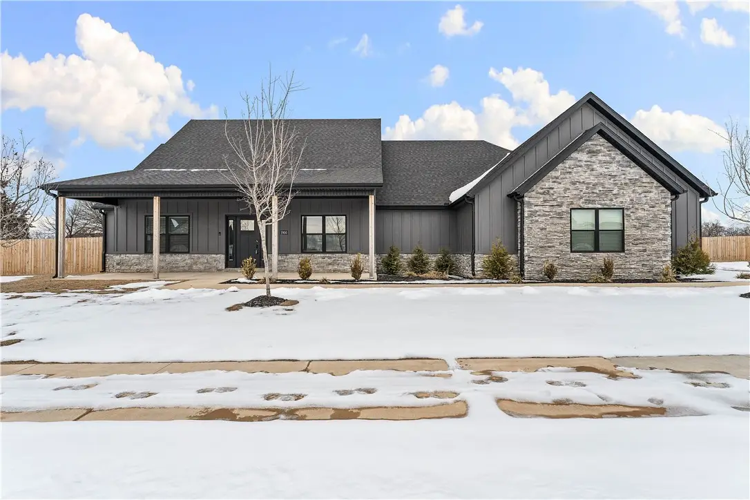 1900 Strong Avenue, Pea Ridge, AR 72751 - Image #1