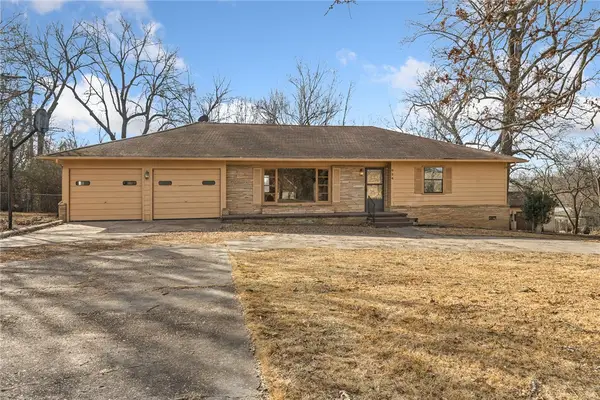 624 E South, Harrison, AR 72601