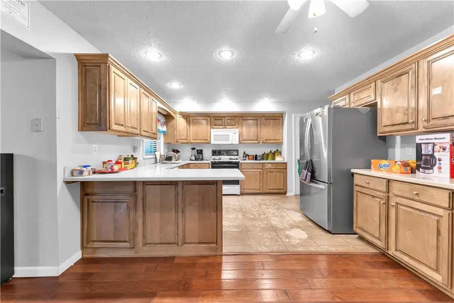 998 Eastgate Street, Siloam Springs, AR 72761 - Image #2