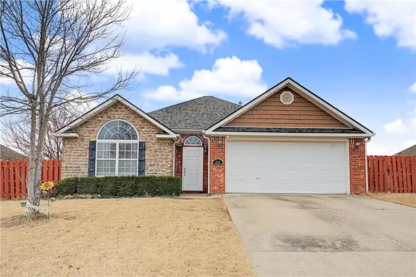 2303 SW Huntwick Avenue, Bentonville, AR 72713