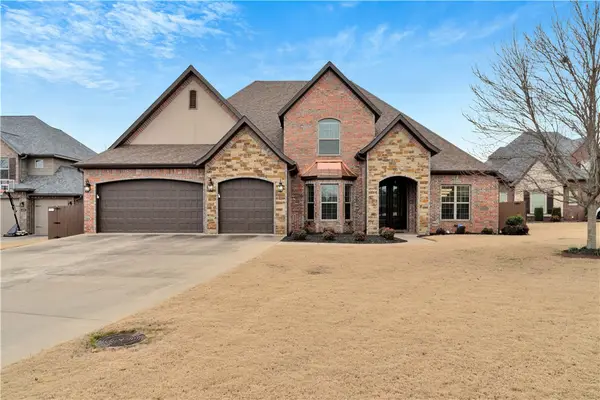 4200 NE Blue Spruce Avenue, Bentonville, AR 72712