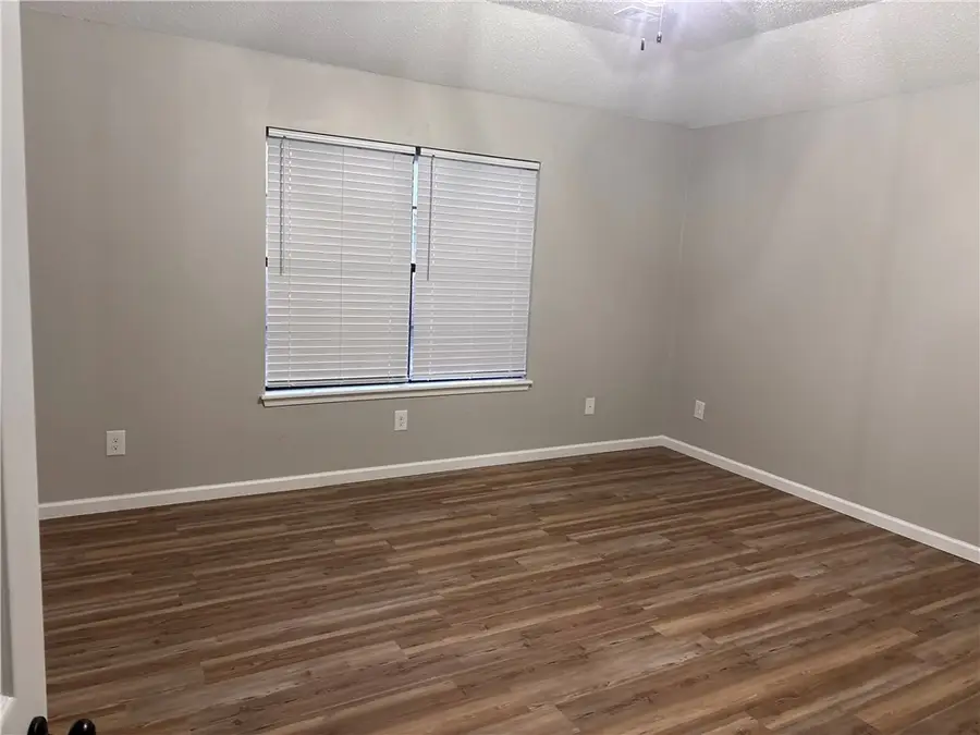 3402 W Center Street, Rogers, AR 72756 - Image #3