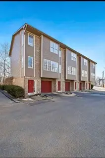 1850 N Scull Creek Drive, Fayetteville, AR 72703