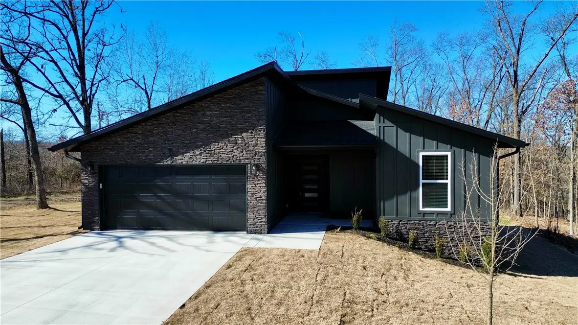 1 Carmarthen Lane, Bella Vista, AR 72715 - Image #1