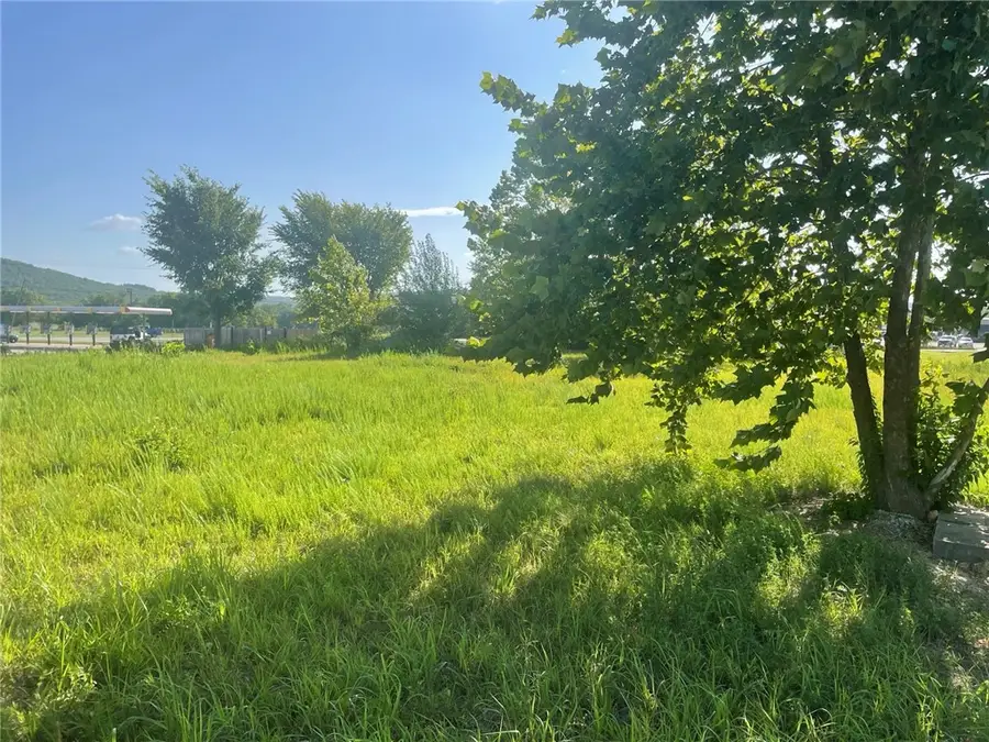 2119 N Center Street, Elkins, AR 72701 - #3