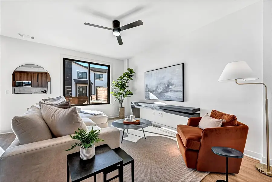 435 Balloon Flower Avenue, Lowell, AR 72745 - Image #2