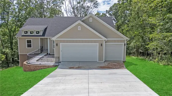 13 Hudson Lane, Bella Vista, AR 72715