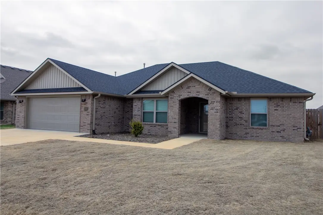 305 Pin Oak Street, Gentry, AR 72734 - #1