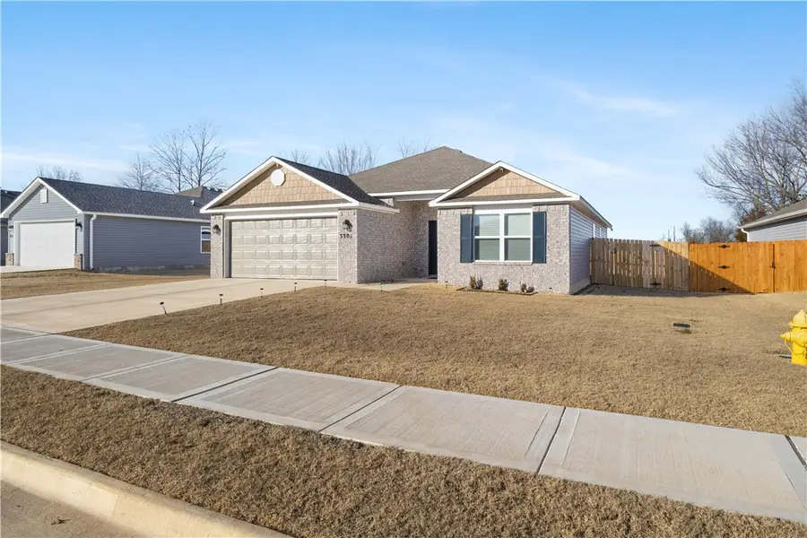 3301 E Hagen Street, Siloam Springs, AR 72761 - #2