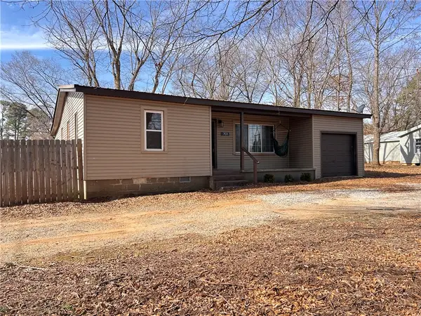 701 N Curtis Avenue, Pea Ridge, AR 72751