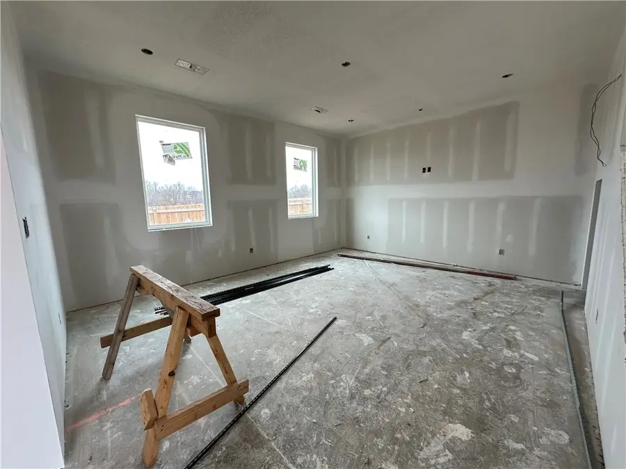 2402 S 27th Street, Rogers, AR 72758 - Image #3