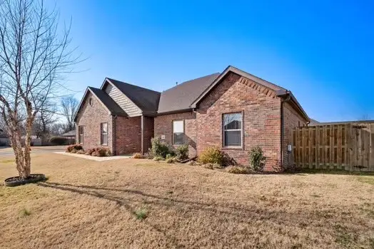 555 Harrison Street, Pea Ridge, AR 72751 - Image #1